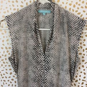 Lex & Madison snake print blouse size small